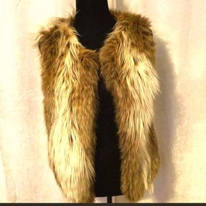 525 America Luxe Faux Fur Vest, One